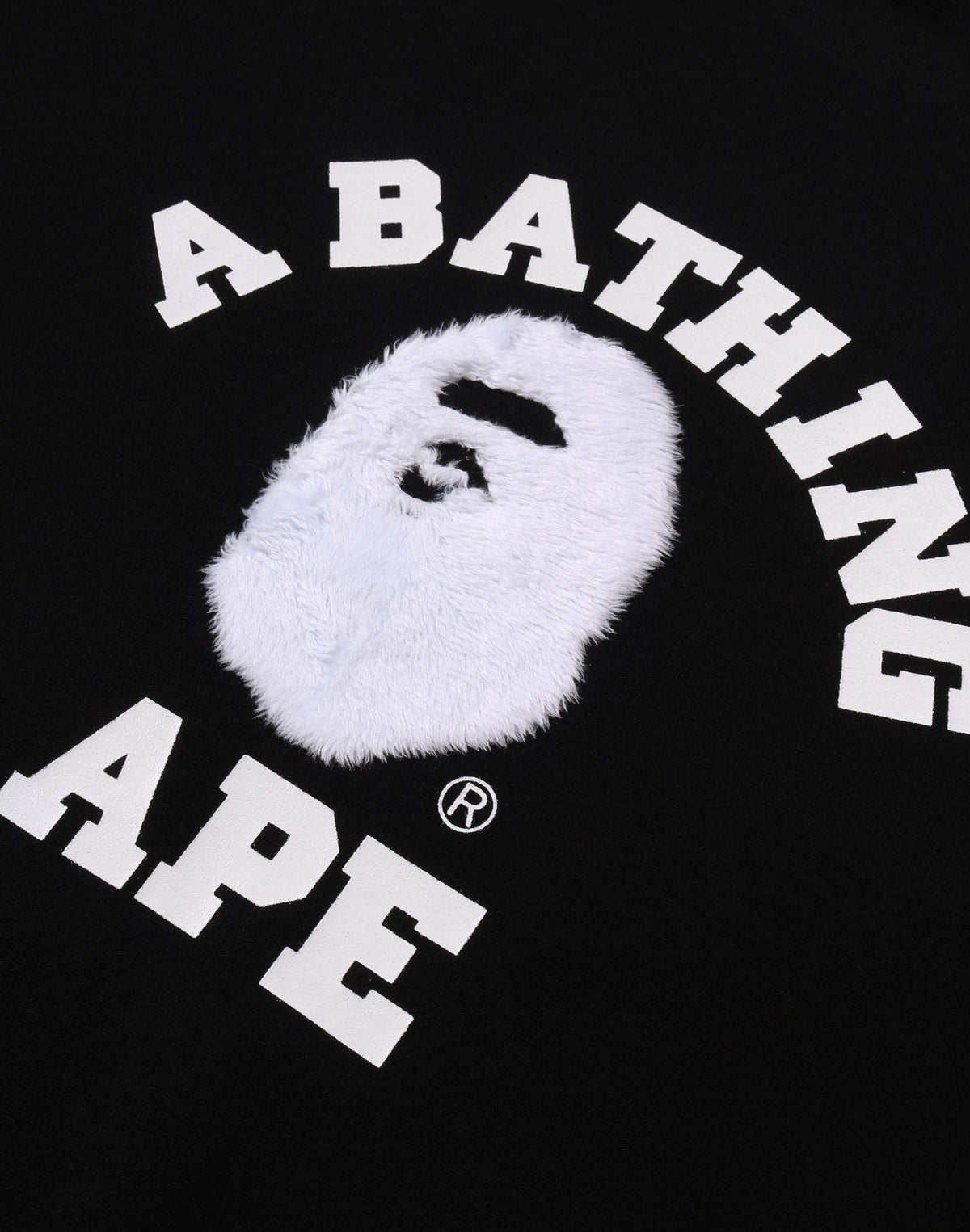 COLLEGE FUR PATCH CREWNECK SWEATSHIRT LADIES