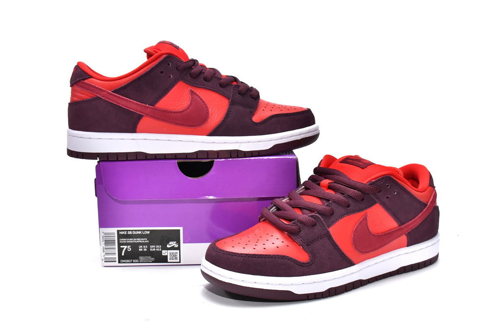 Nike Dunk Low Cherry Reps Sneaker DM0807-600