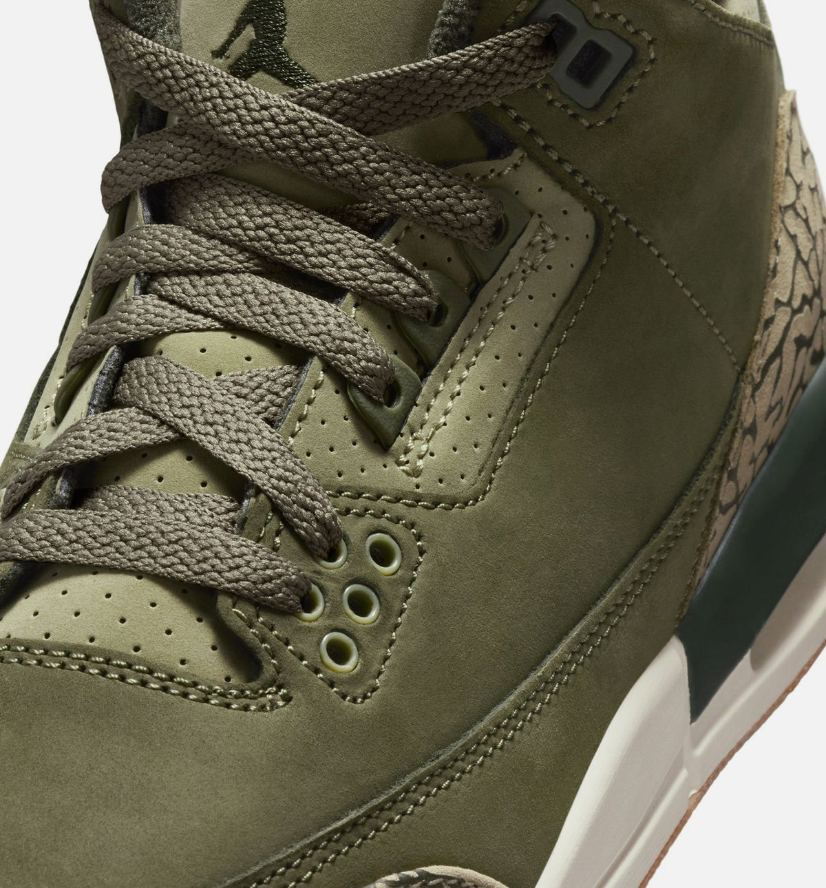 Air Jordan 3 Retro Medium Olive Youth Sneakers - Medium Olive/Sequoia/Neutral Olive/Sail