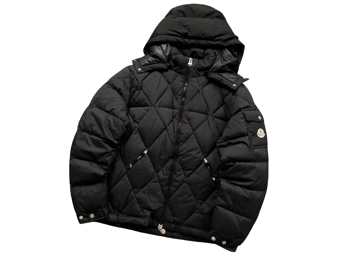 Moncler Averole Down Jacket in Black