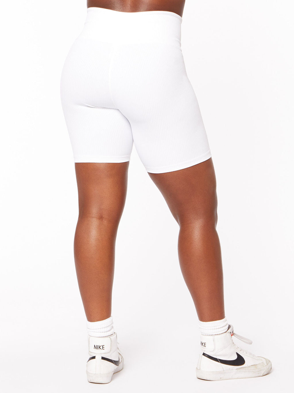 V WAIST BIKER SHORT