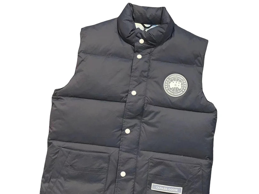 Canada Goose Arctic Freestyle Gilet in Grey