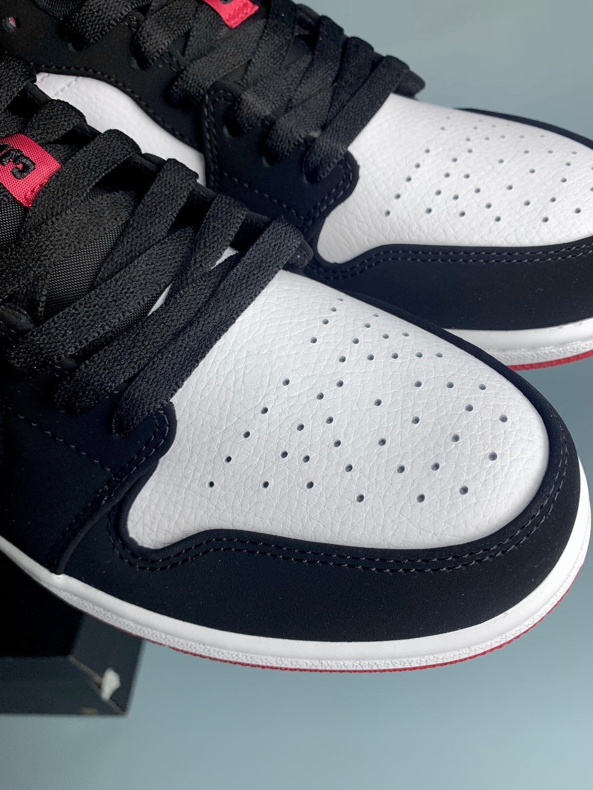 Air Jordan 1 Low Black/Green Toe 553558-113 Unisex Sneakers