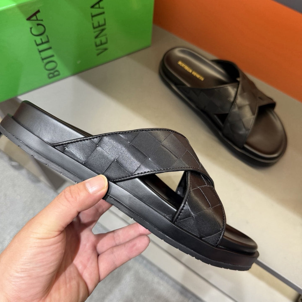 Bottega Veneta Men's Black Woven Slide Sandals