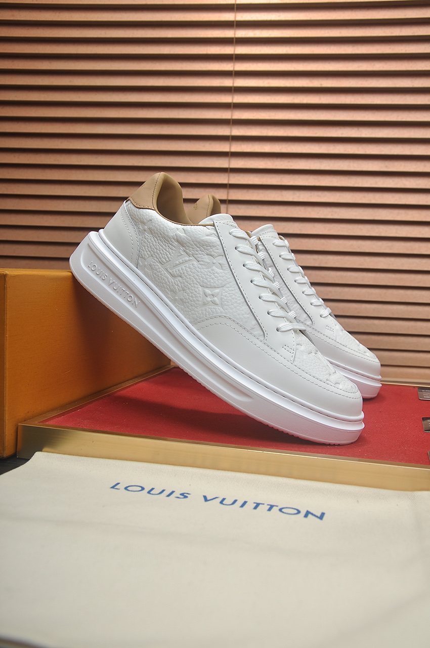 Louis Vuitton Men's White Low-Top Sneakers