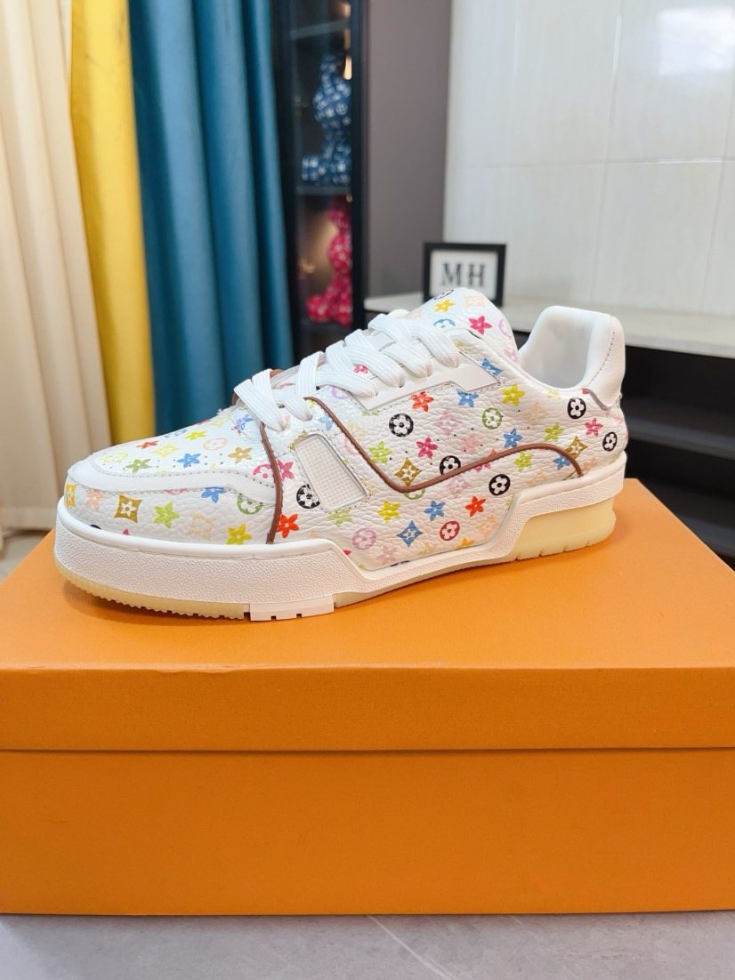 Louis Vuitton Multicolor Motif Low-Top Sneakers